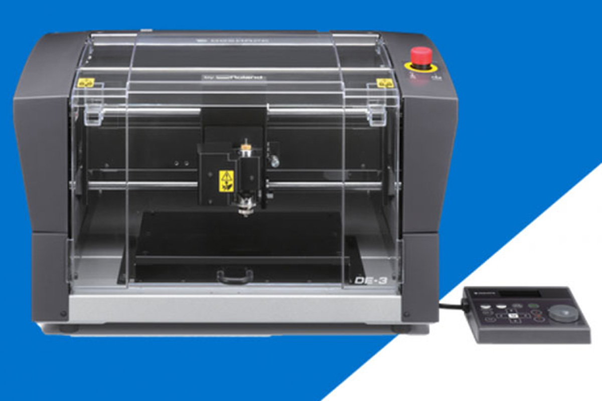 Roland Dgshape DE-3U Desktop Engraver